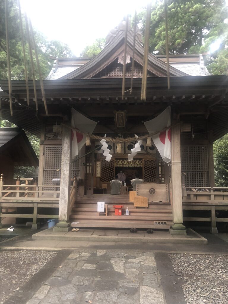 弊立神宮本殿